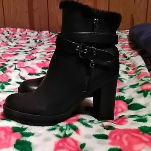 🎆Guess ankle boots! NWT!🎆